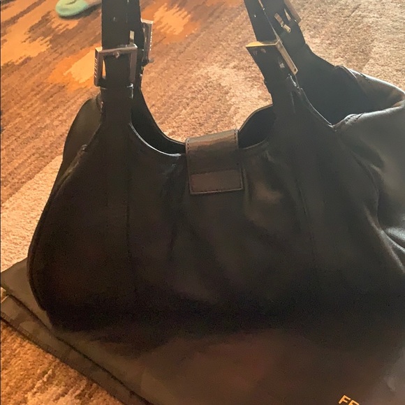 Authentic Fendi handbag bk leather, buckle closure - Picture 3 of 7